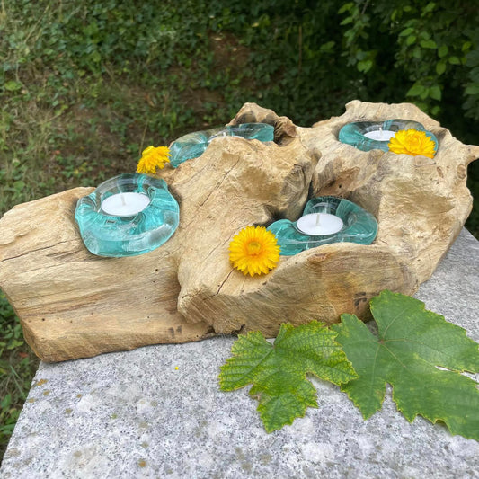 Teelichthalter aus Kaffeestrauch-Wurzelholz 4-flammig mit Upcycling-Glasschälchen – Unikat von WUNDERSTEIN