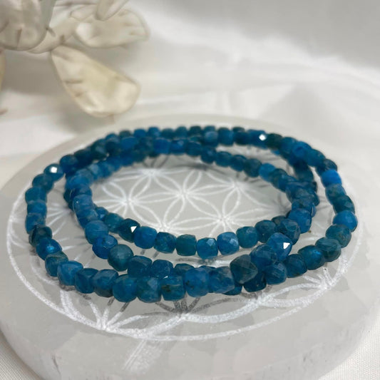 WÜRFEL-ARMBAND 4mm - Apatit