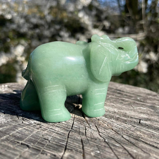 Elefant aus Aventurin – Handgefertigte Edelstein-Tierfigur