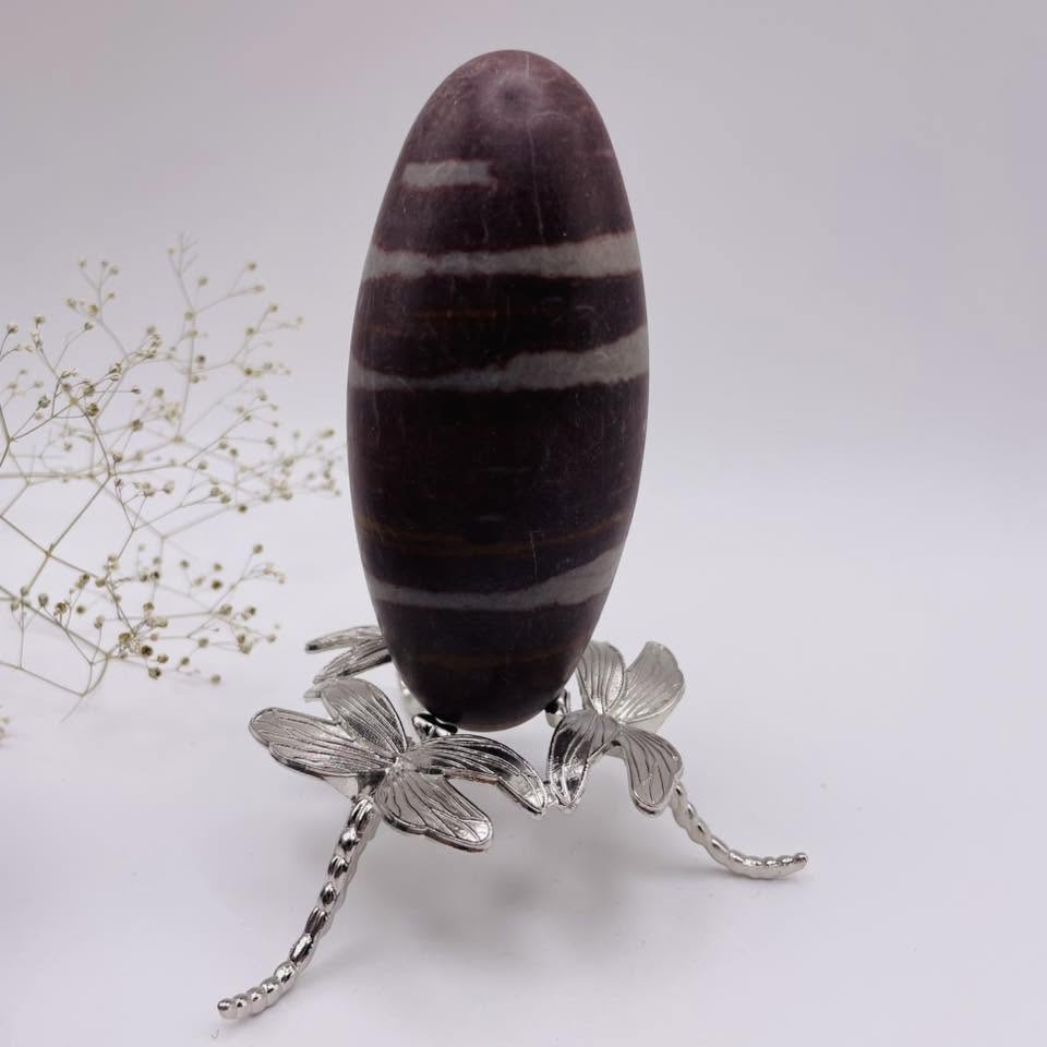 Shiva Lingam Nr. 5 – Detailansicht Zeichnung und Farbe, spiritueller Edelstein | WUNDERSTEIN