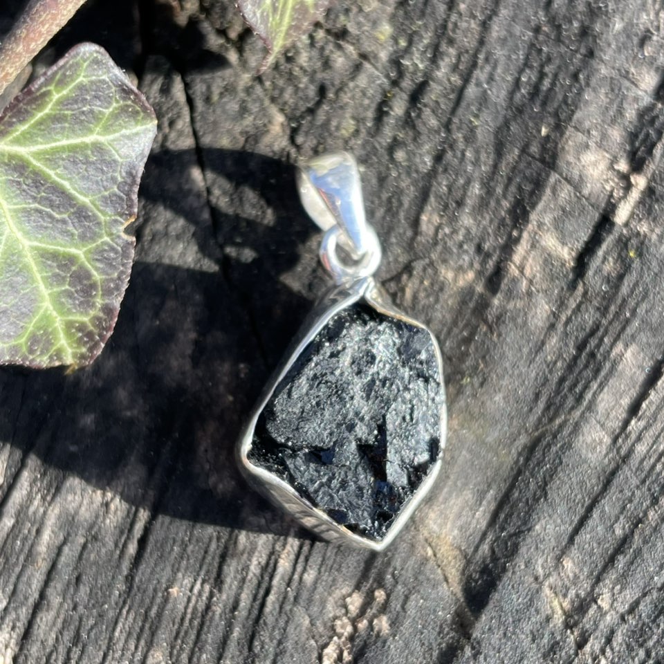Anhänger "SCHWARZER TURMALIN"