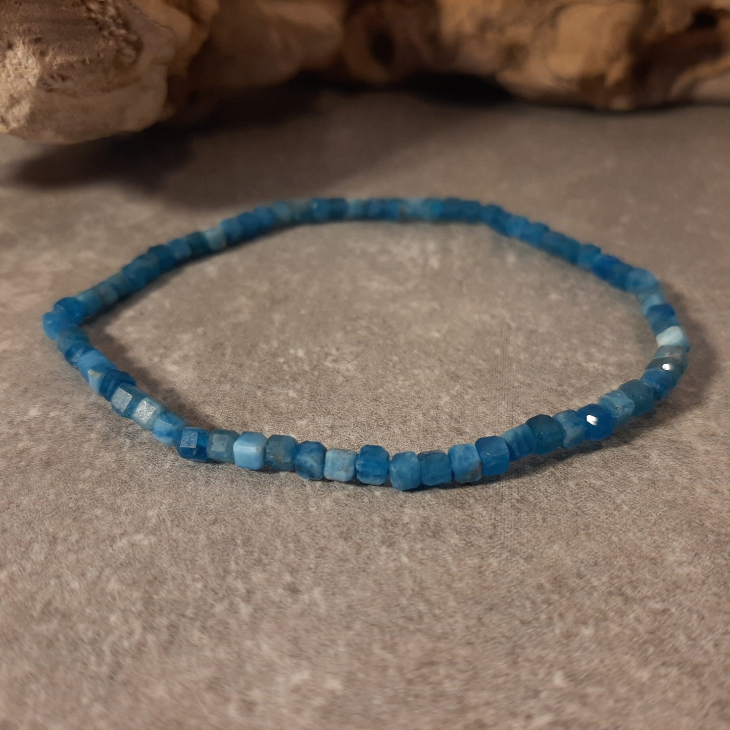 Würfel-Armband 3,5mm - Neon Apatit