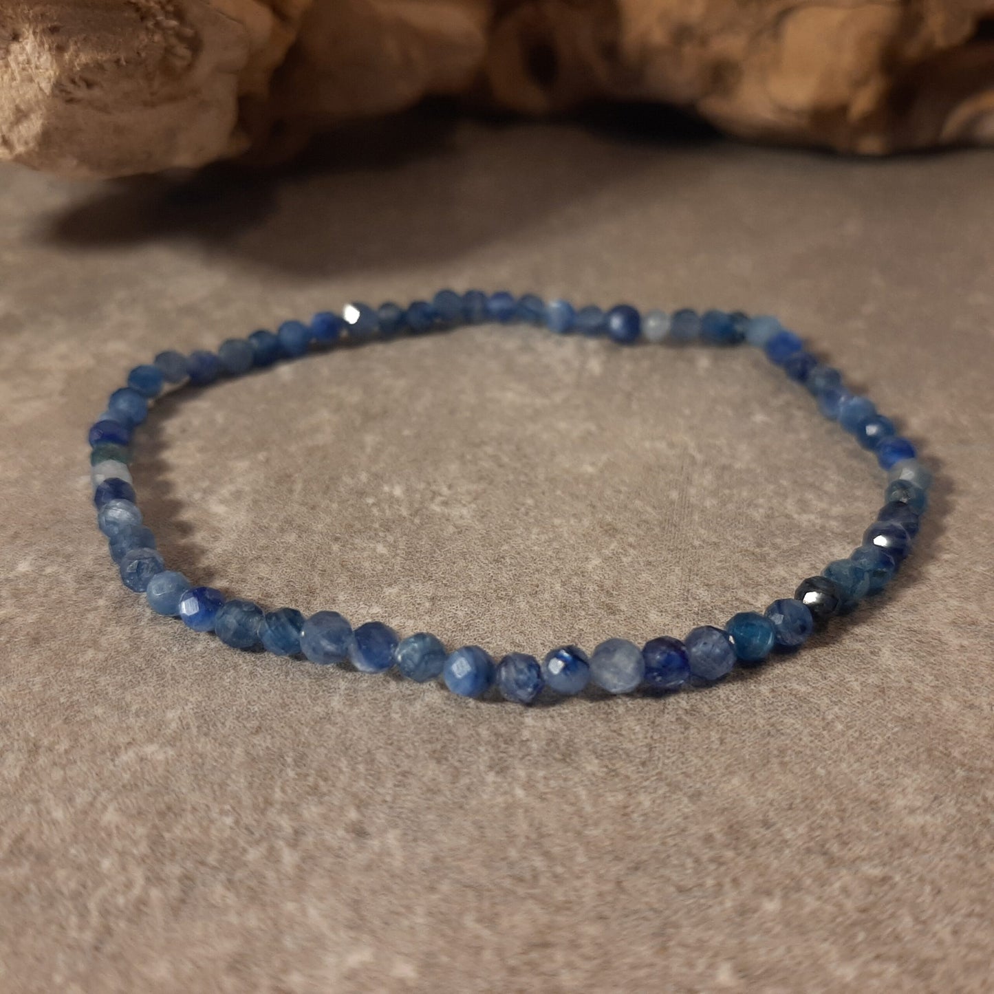 Kugelarmband facettiert - Disthen