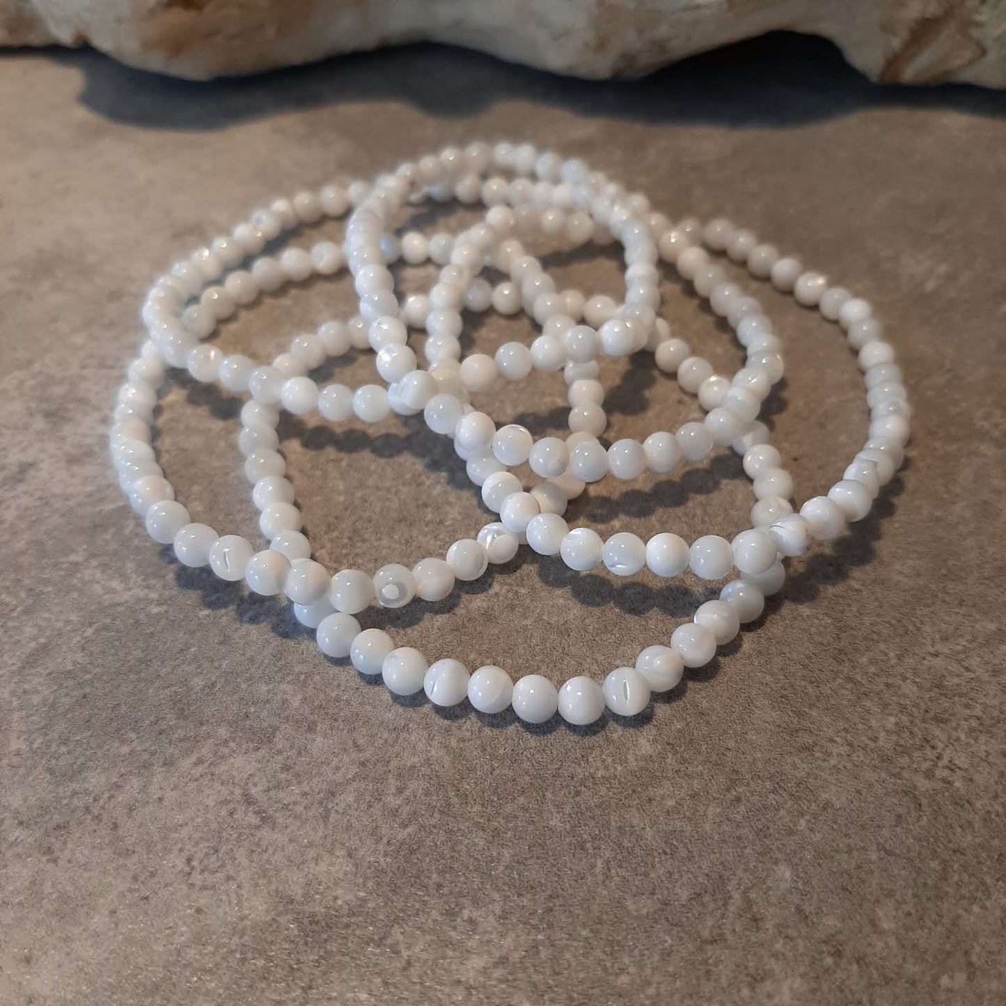 Perlmutt-Kugelarmband 4mm