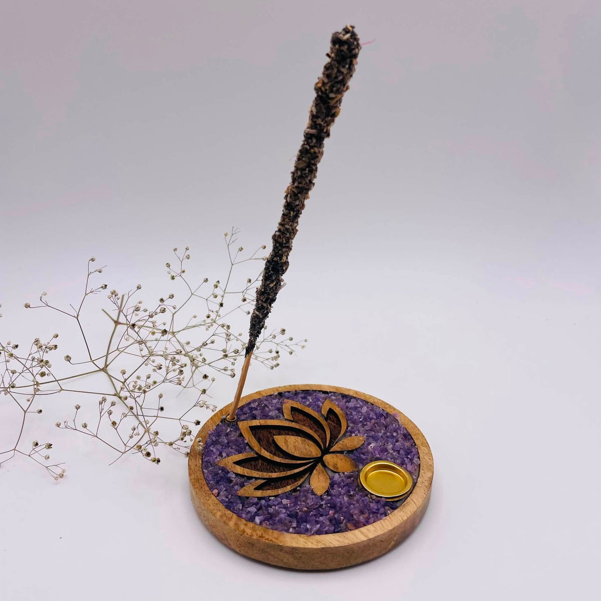 Räucherhalter „Lotus“ – Amethyst & Mangoholz