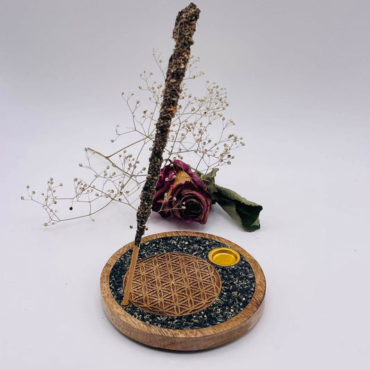 Draufsicht Räucherhalter Blume des Lebens Turmalin – runder Holzhalter Ø 10 cm, handverlesen von WUNDERSTEIN für Räucherkegel und Räucherstäbchen
