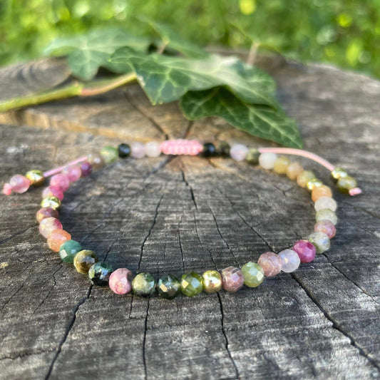 Turmalin Armband bunt – mit goldfarbenen Perlelementen