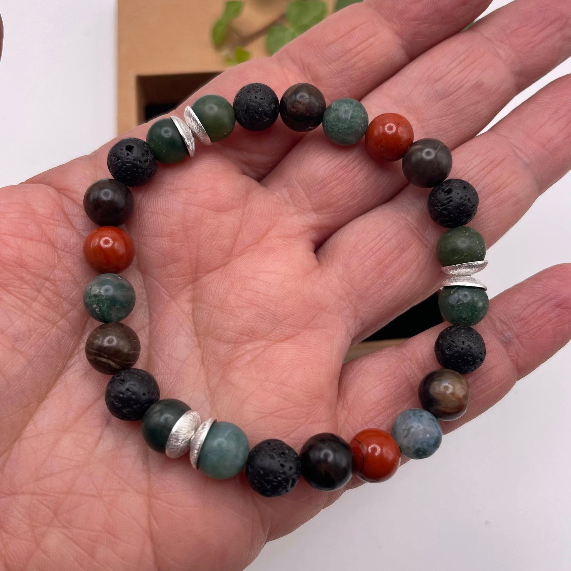 Detailansicht Silberelemente Armband DER ABENTEURER – Naturstein Herrenarmband WUNDERSTEIN

