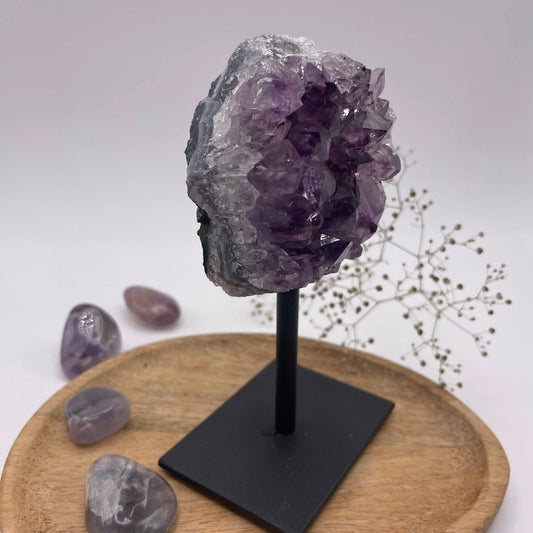 Amethyst auf Metallständer Nr. 4