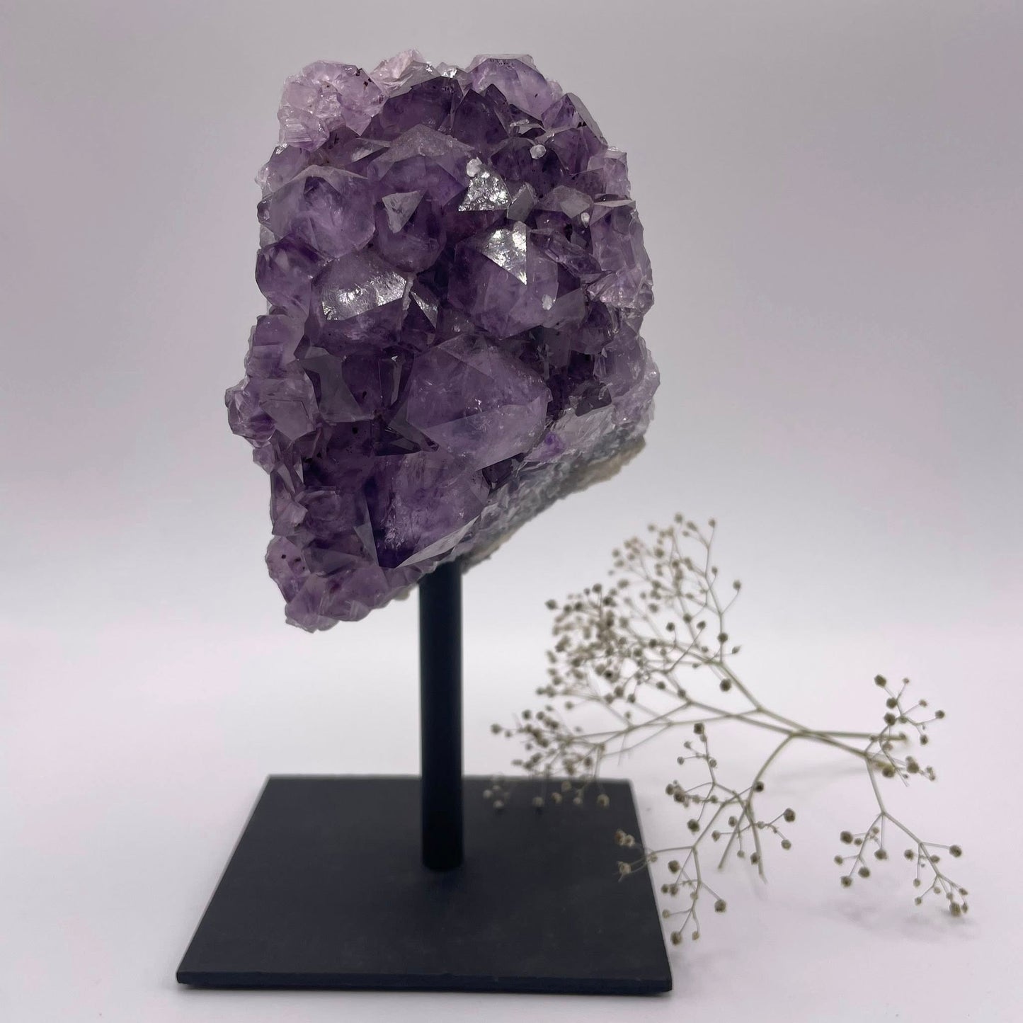 Amethyst auf Metallständer in XL-Größe