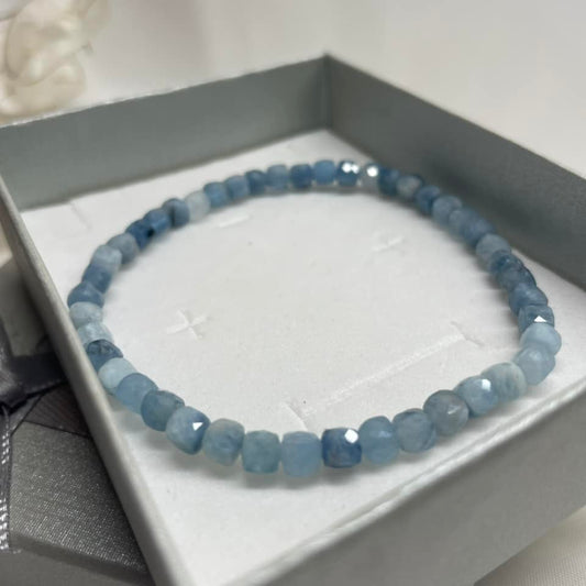 WÜRFEL-ARMBAND 4mm - Aquamarin