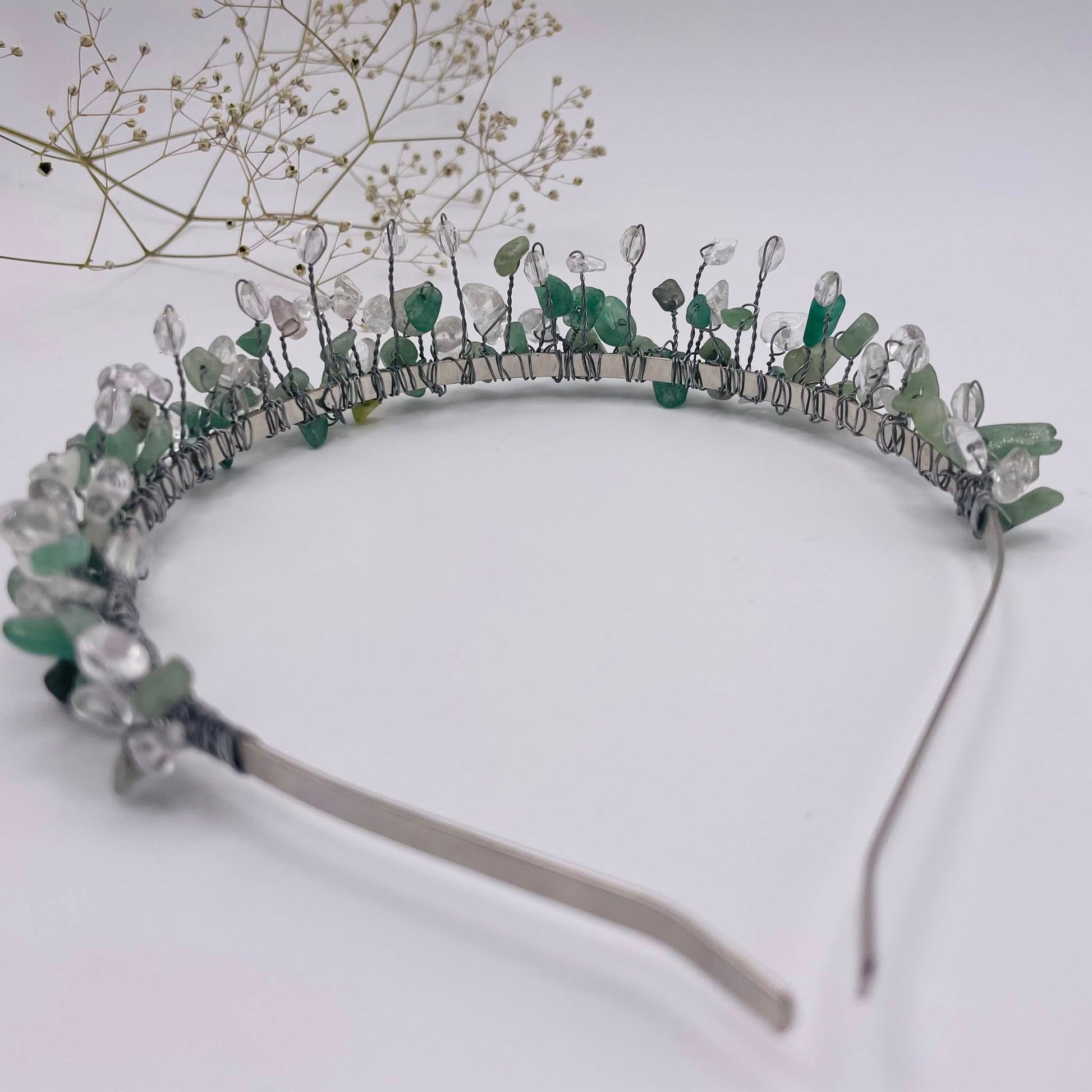 Handgefertigte Aventurin-Tiara als Brautschmuck – Edelstein-Krone für Hochzeiten, Bälle und Mittelalterfeste
