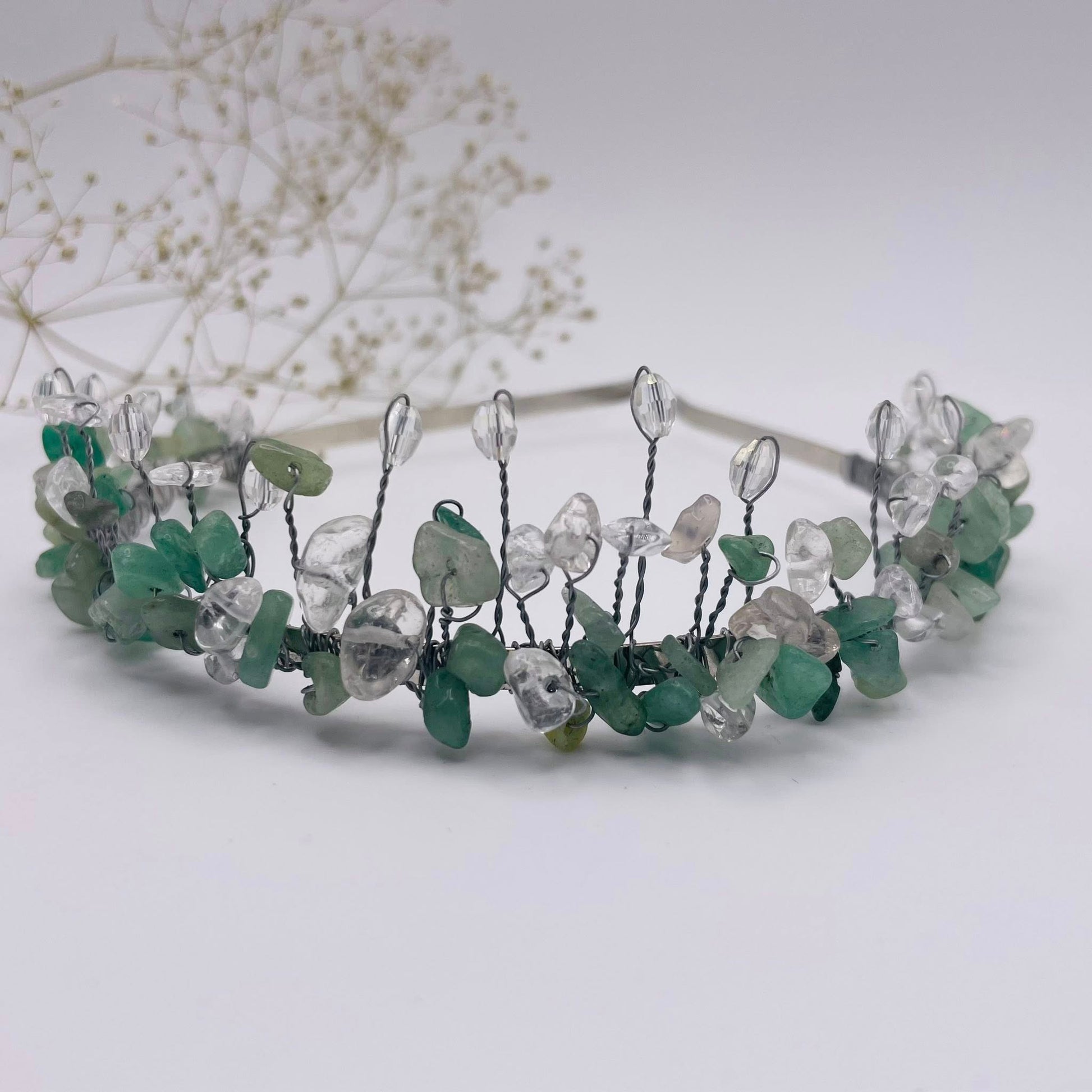 Edelstein-Tiara mit Aventurin und Bergkristall – handgefertigtes Unikat von WUNDERSTEIN
