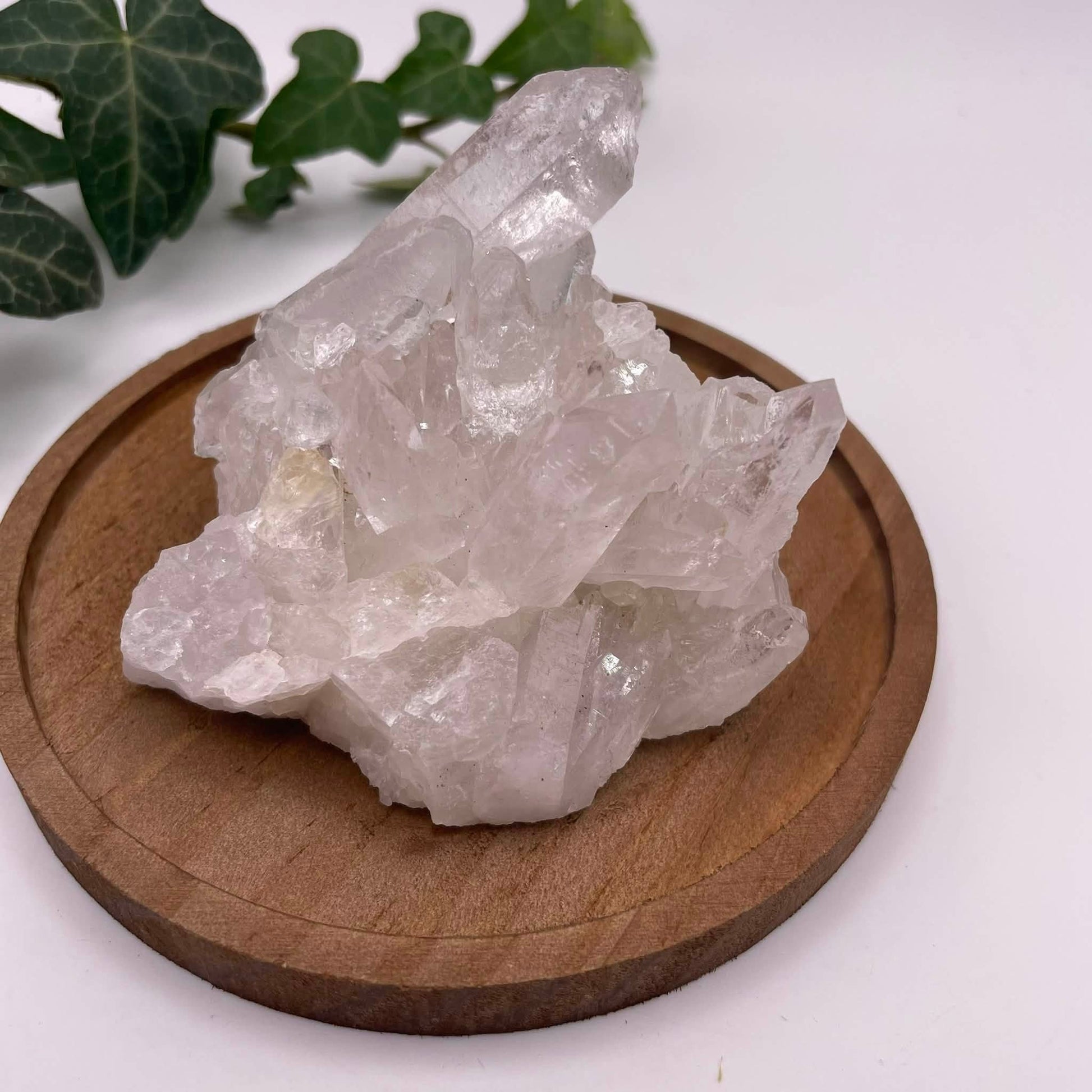 Bergkristallstufe Nr. 3 – funkelnde Kristallspitzen, Unikat von WUNDERSTEIN, ca. 8×7 cm
