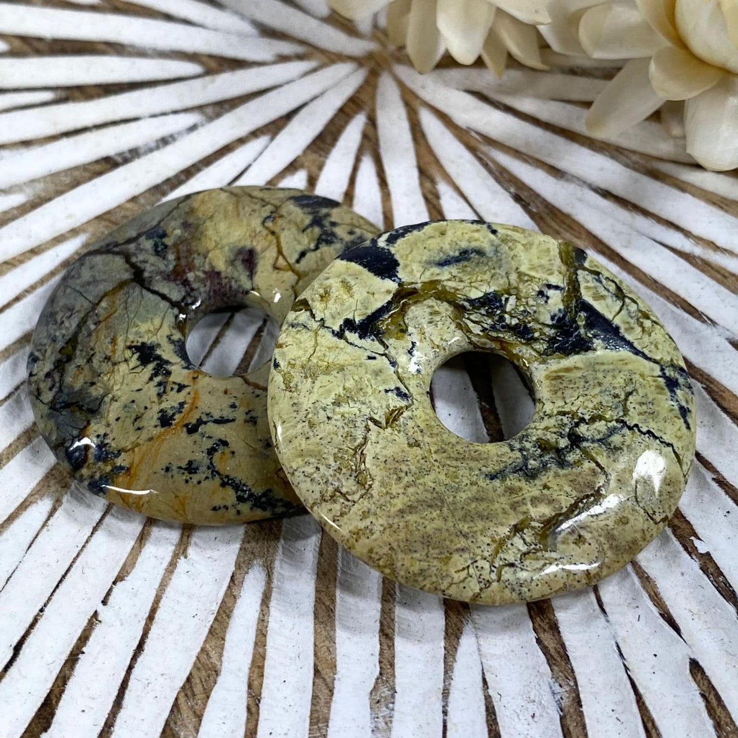 CHYTHA - Donut