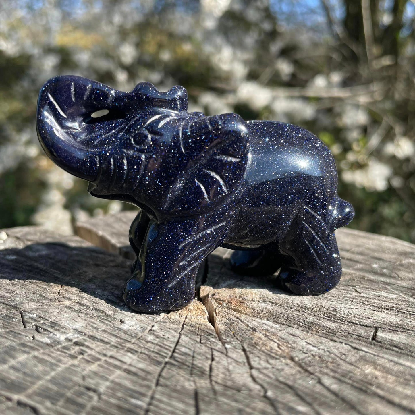 Edelstein-Elefant in Sorten - Blaufluss