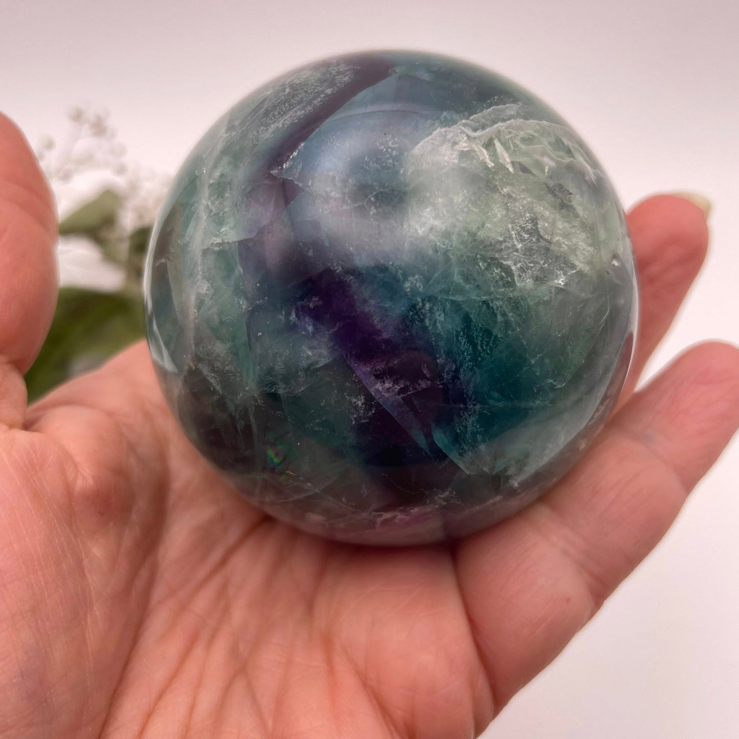 Fluoritkugel 65mm – Regenbogenfluorit