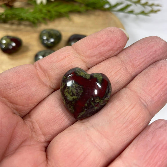 Herz "Drachenblut-Jaspis"