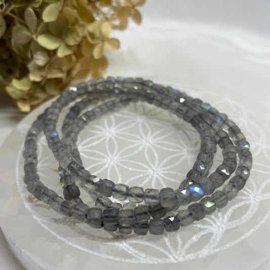 WÜRFEL-ARMBAND 4mm - Labradorit