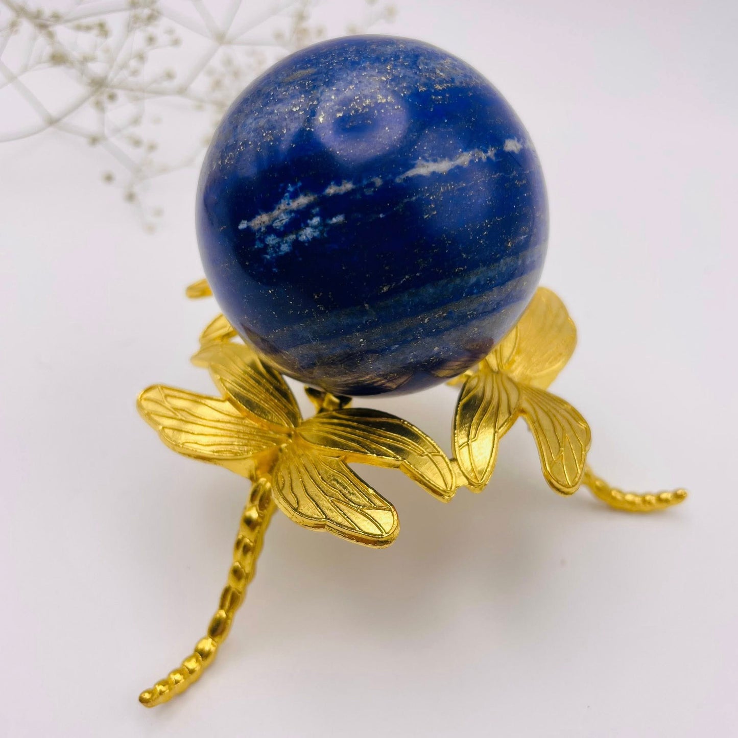 Lapislazuli Kugel 50 mm – Naturstein Unikat, Dekorationsobjekt | WUNDERSTEIN