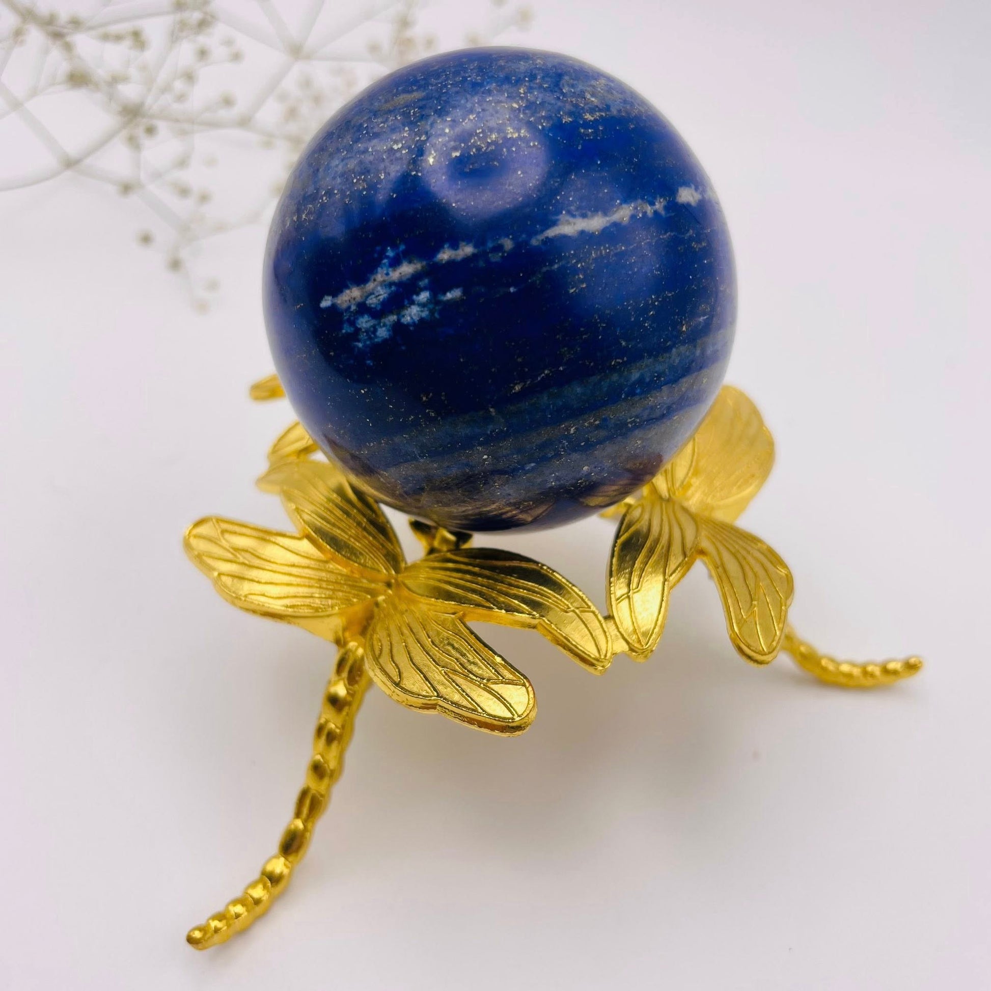 Lapislazuli Kugel 50 mm – Naturstein Unikat, Dekorationsobjekt | WUNDERSTEIN