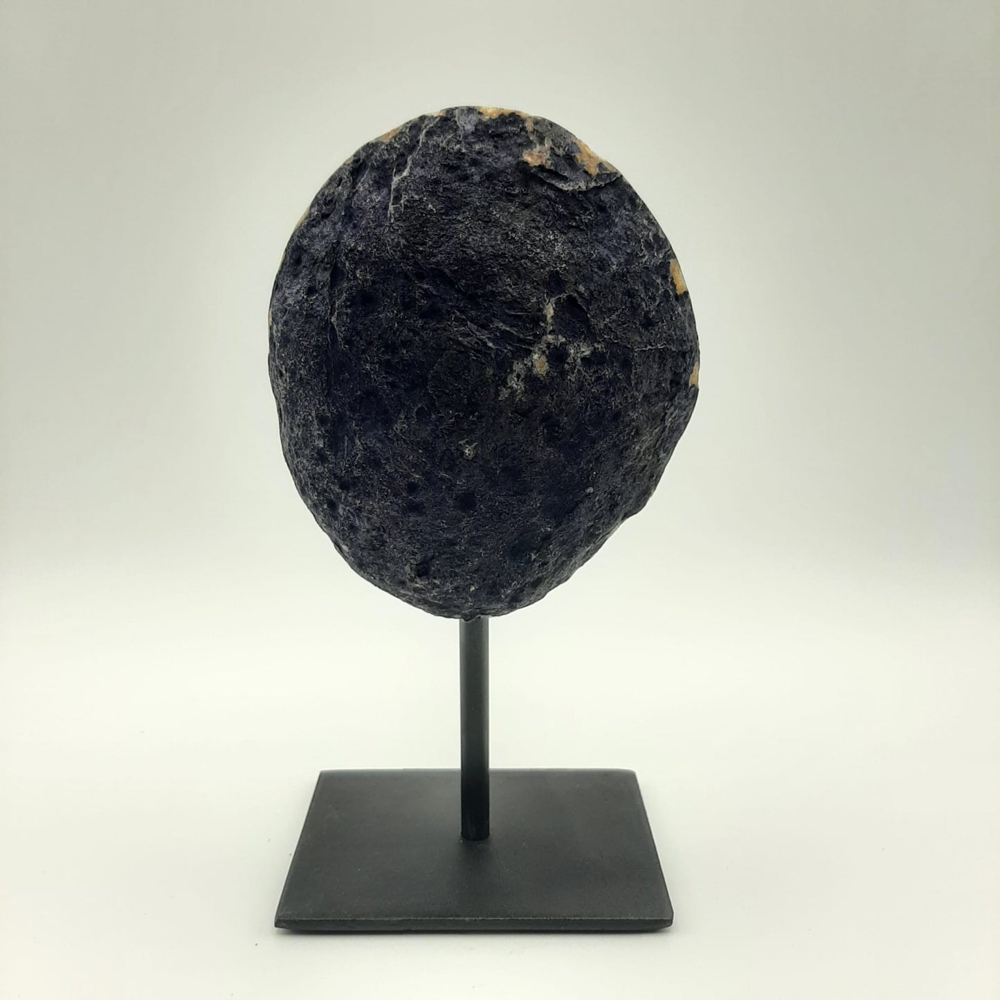 Achat auf Metallständer "VIOLETT"