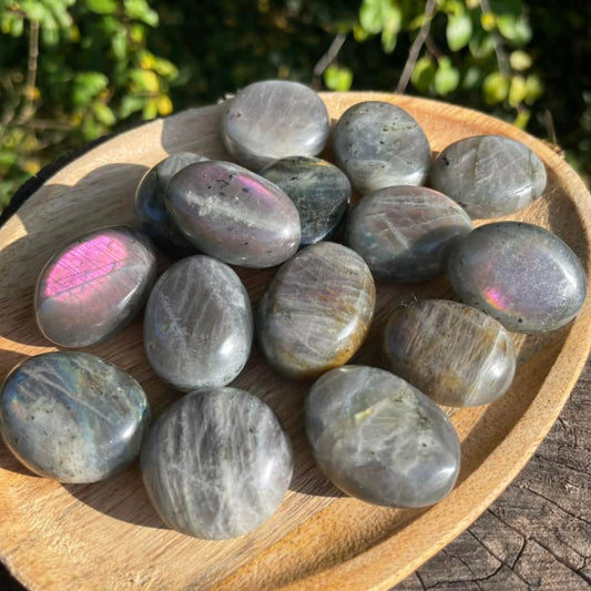 Pink Labradorit Trommelstein – Rosa Spektrolit