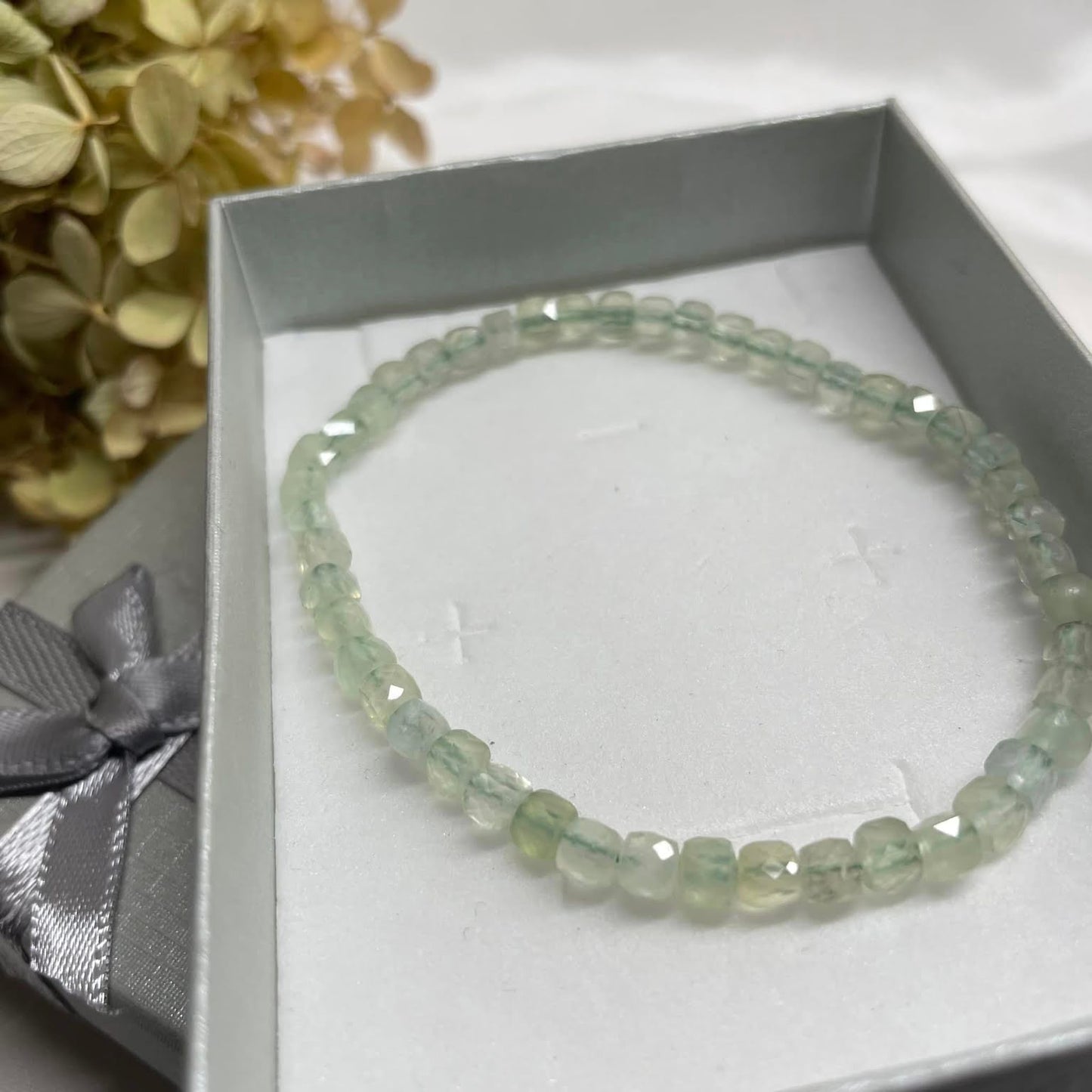 WÜRFEL-ARMBAND 4mm - Prehnit