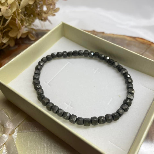 Pyrit Würfelarmband 4mm – Katzengold Facettiert | WUNDERSTEIN