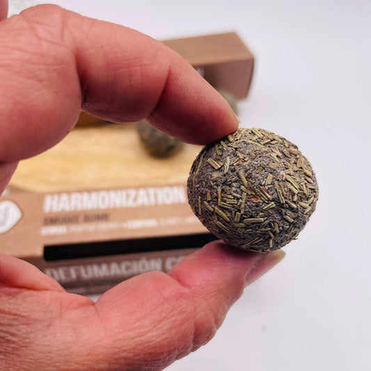 Räucherkugeln Harmonisierung Detailansicht – Styrax, Weihrauch & Myrrhe, WUNDERSTEIN