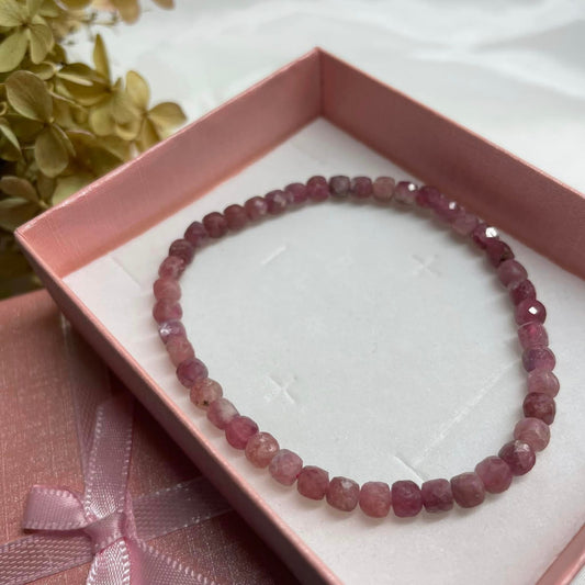 WÜRFEL-ARMBAND 4mm - Rosa Turmalin