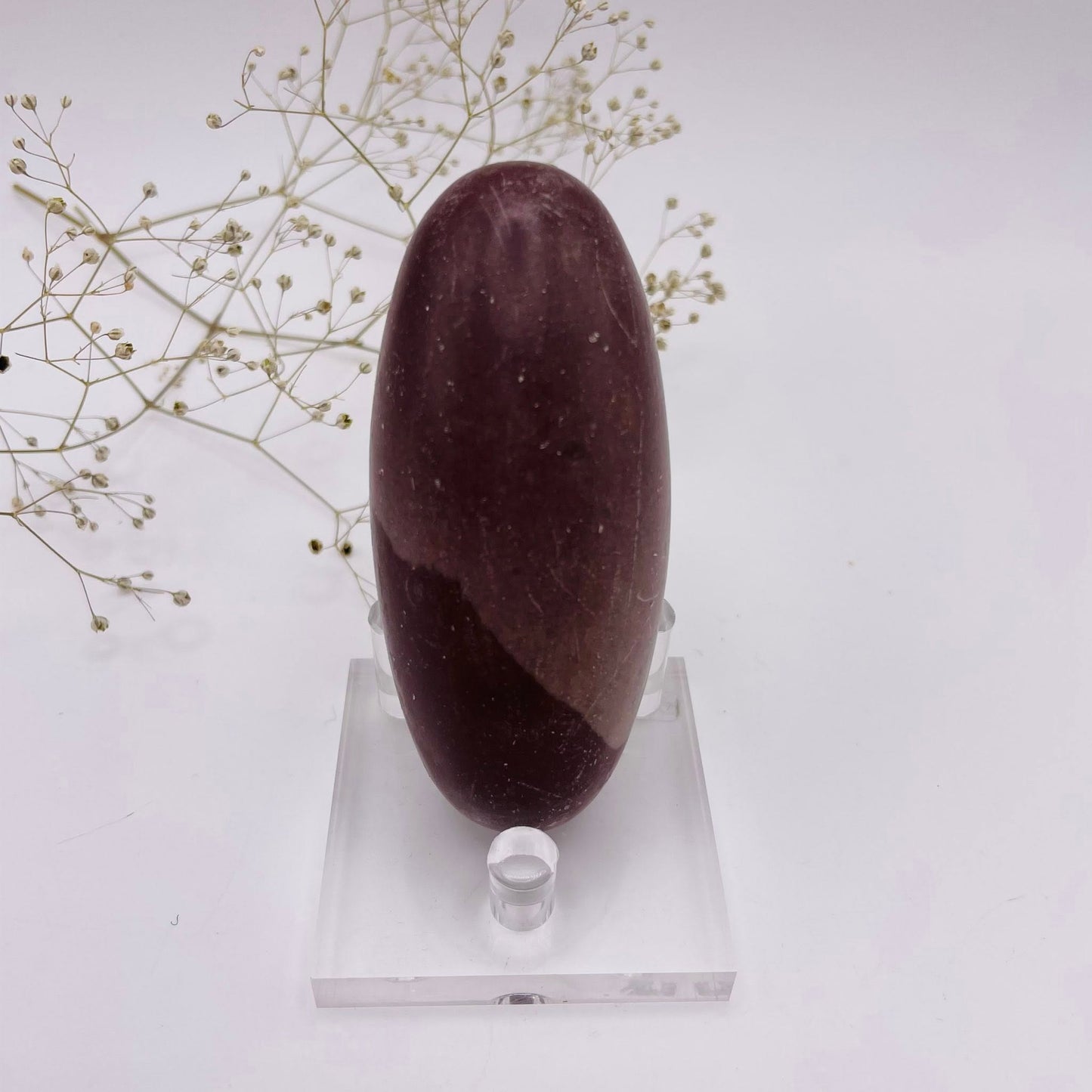 Shiva Lingam Unikat Nr. 9 – Kraftstein aus dem Narmada-Fluss, ca. 8×3,5×3,5 cm, Vorderansicht | WUNDERSTEIN
