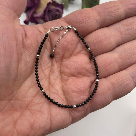 Hauchzartes Armband "Spinell & Silber"