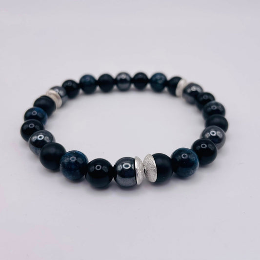 Herren-Edelstein-Armband DER WÄCHTER mit Silberelementen, Disthen, Onyx und Hämatit – WUNDERSTEIN
