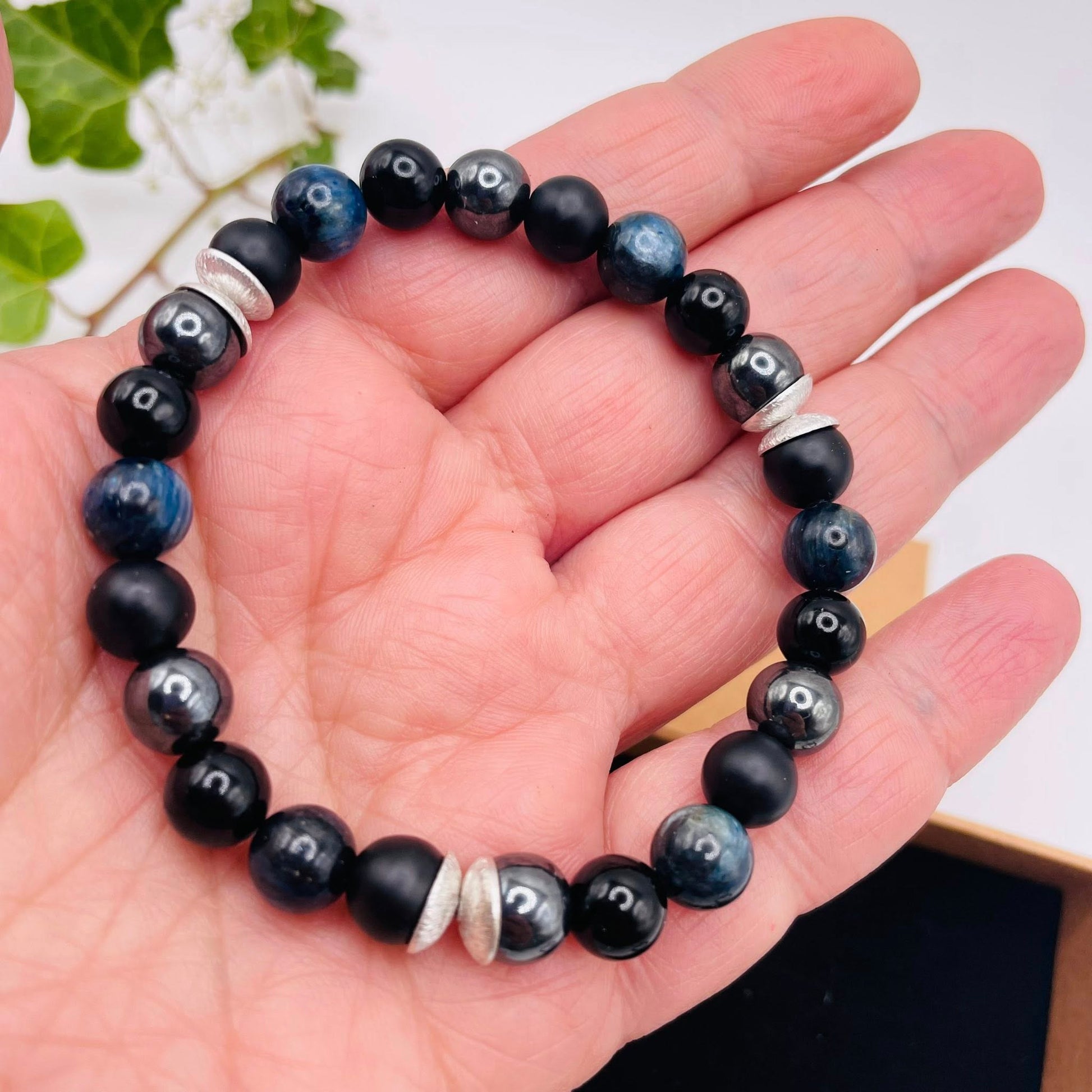 Detailansicht Silberelemente Armband DER WÄCHTER – Naturstein Herrenarmband WUNDERSTEIN
