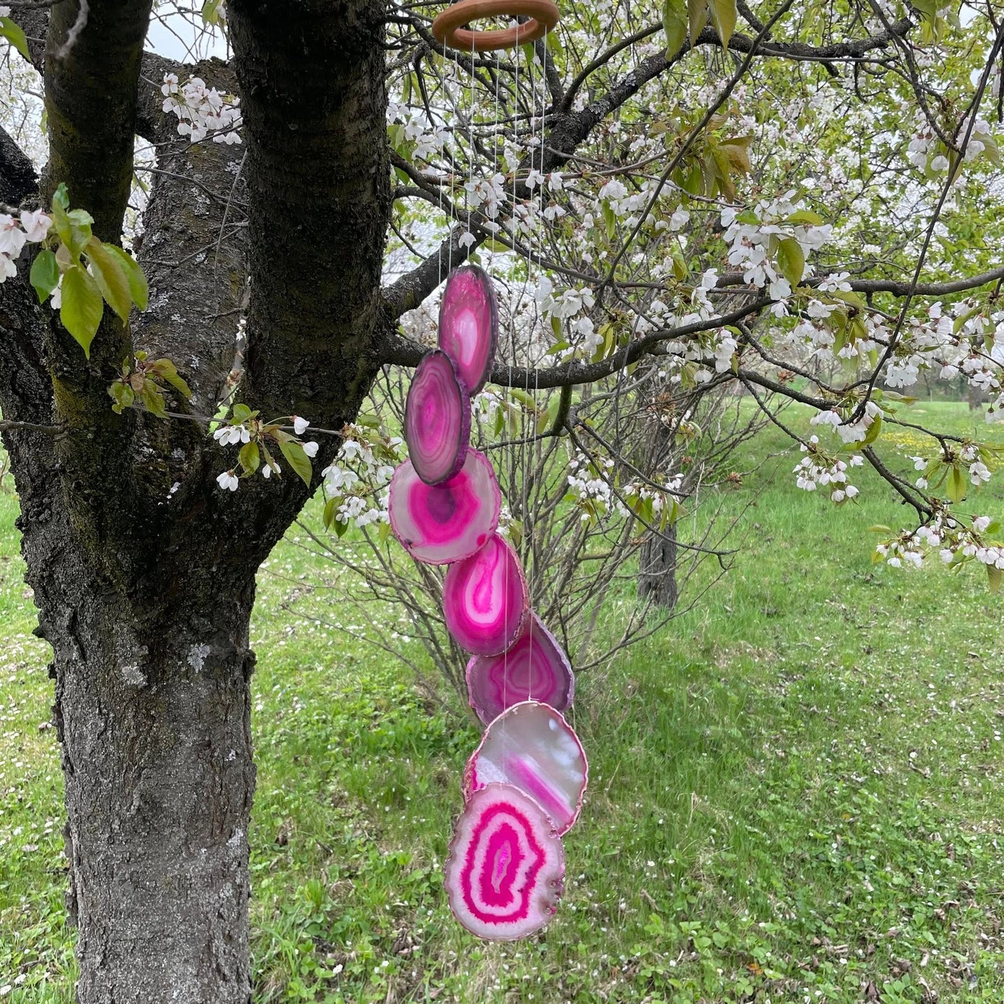 Achatscheiben Windspiel Rosa – Naturstein Deko | WUNDERSTEIN