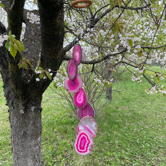 Achatscheiben Windspiel Rosa – Naturstein Deko | WUNDERSTEIN