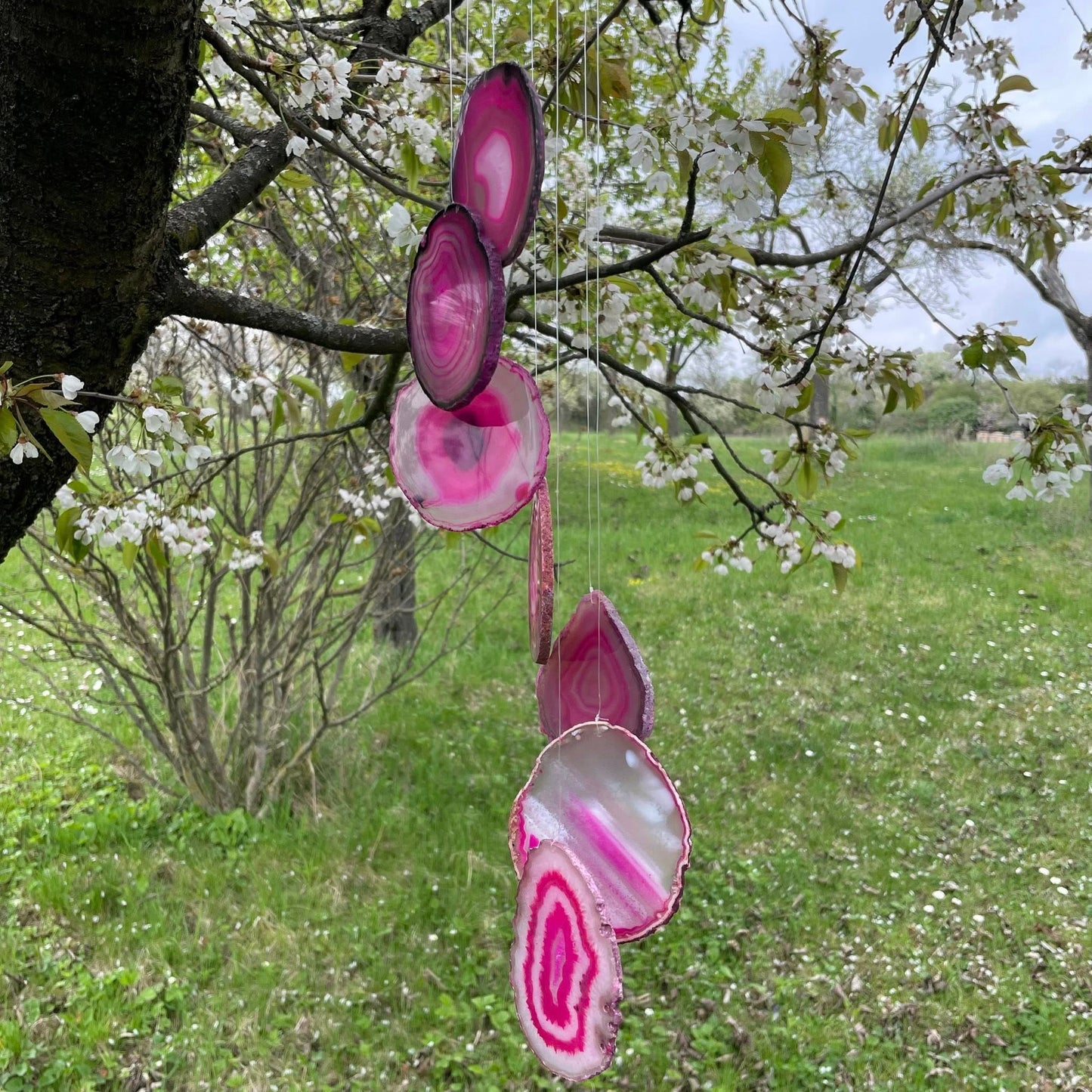Achatscheiben Windspiel Rosa – Naturstein Deko | WUNDERSTEIN