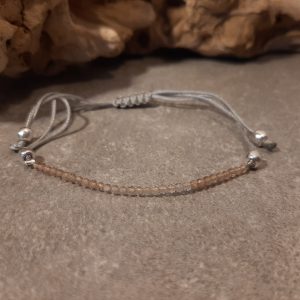 Pullstring-Armband in diversen Edelsteinsorten