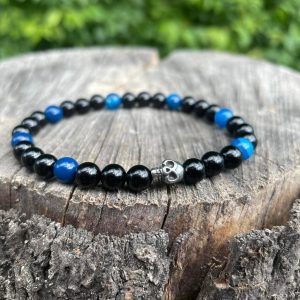 Armband „Totenkopf, blauer Achat & Onyx“