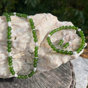 Dreiteiliges Schmuckset „Nephritjade & Howlith“