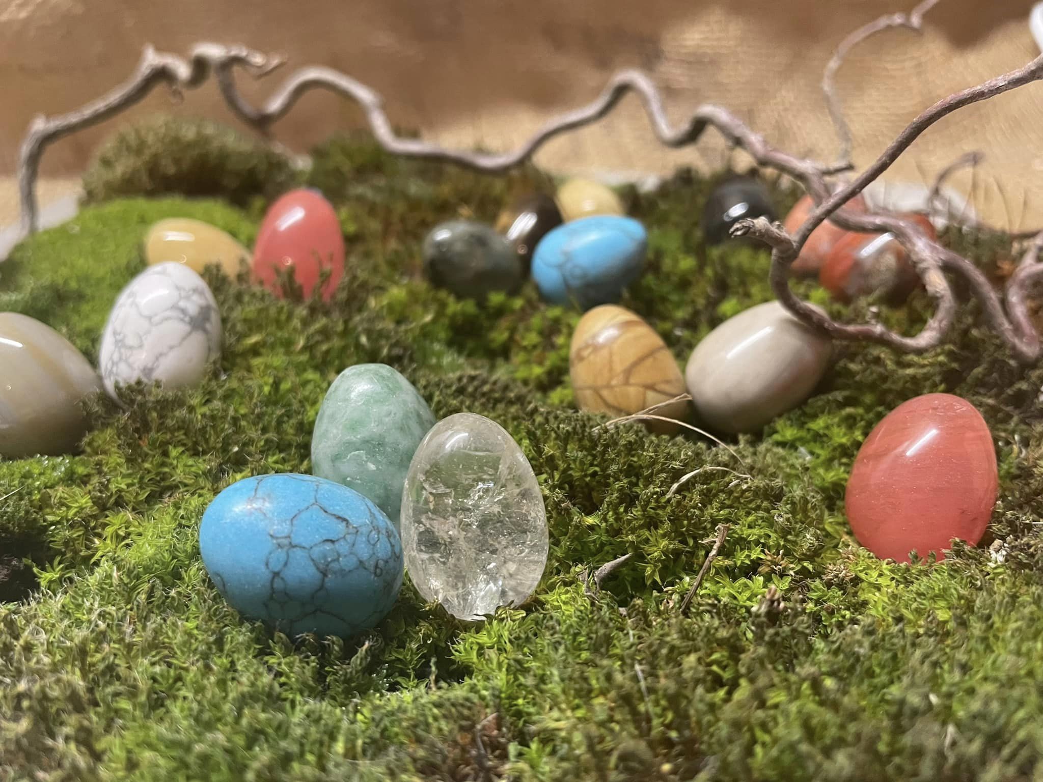 Geschenkideen mit und aus Edelsteinen für das Osterfest